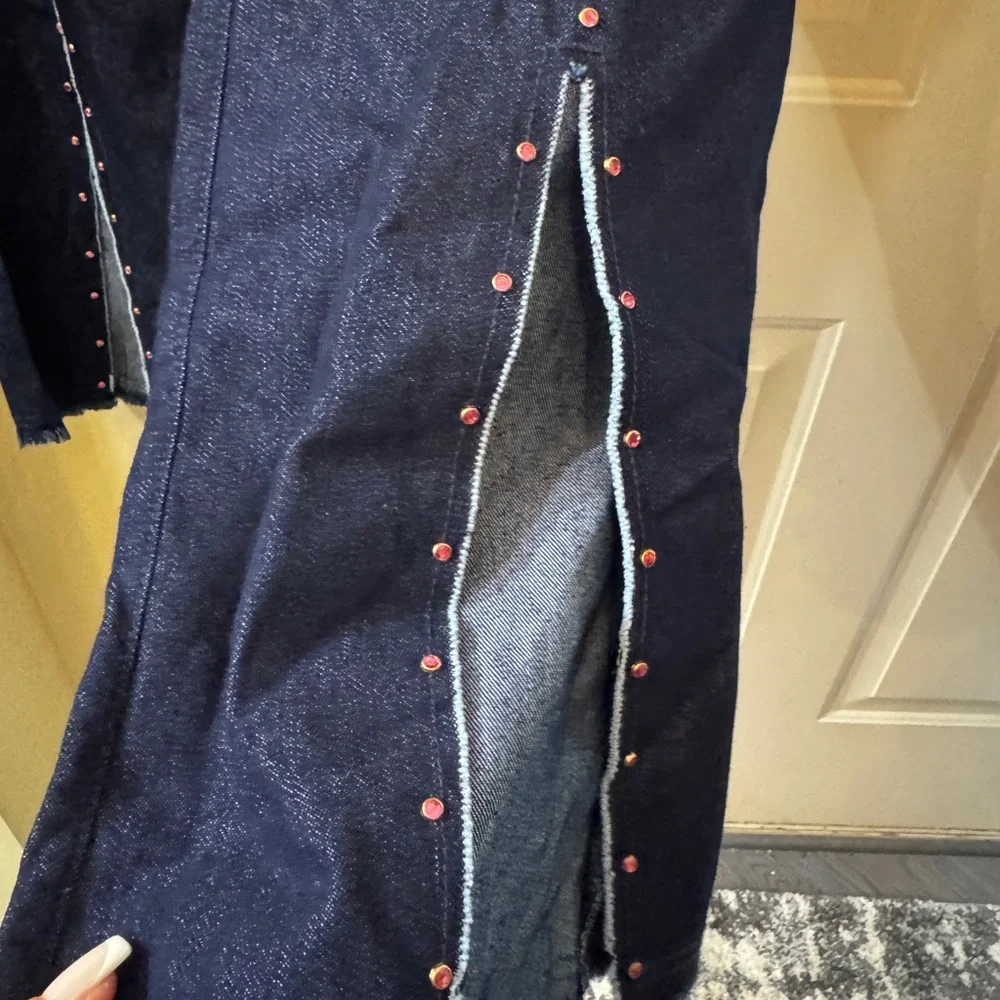 XOXO‎ Dark Blue Denim split leg Jeans with Red Accents crystals 9/10